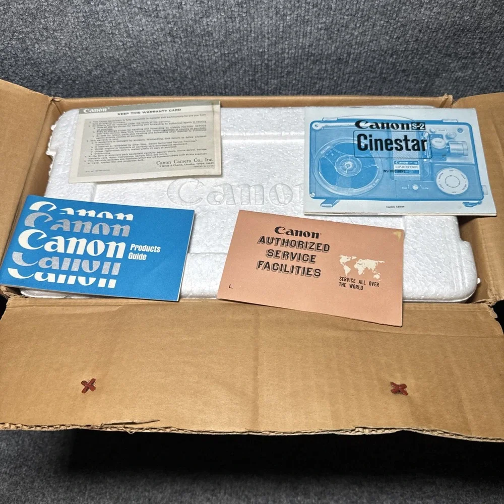Canon P-8 Cine‎ Star S-2 w/Accessories & Box READ